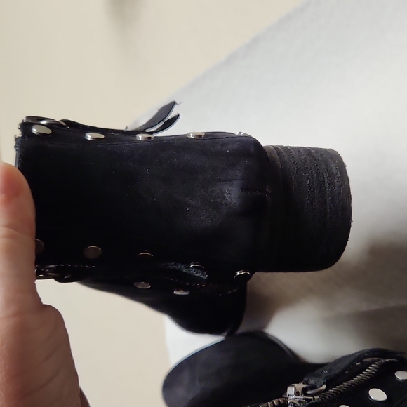 Vince Camuto Women's Ankle Boots/Booties Size 7.5, Black/Silver, VGUC - Picture 6 of 13